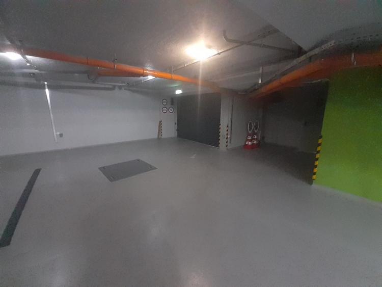 Spațiu comercial, de 200 mp, în Central