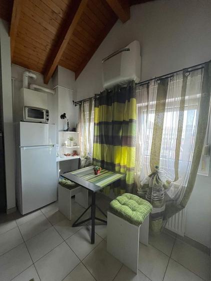 Garsonieră semidecomandată în Complex Studențesc