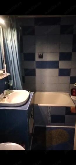Apartament cu 3 camere decomandat în Tudor