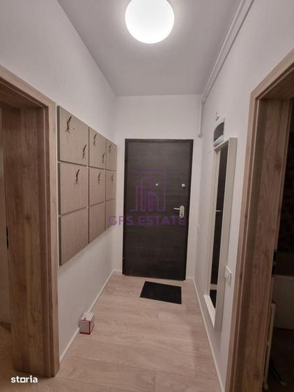 Apartament cu 2 camere semidecomandat, mobilat în Central