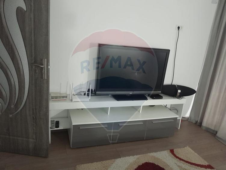 Casă individuală cu 4 camere cu Teren 2500 Mp în Oeștii Pământeni