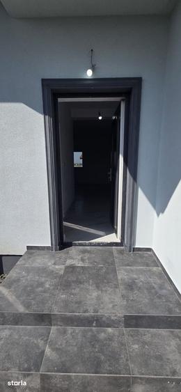 Apartament cu 3 camere în Moșnița Nouă