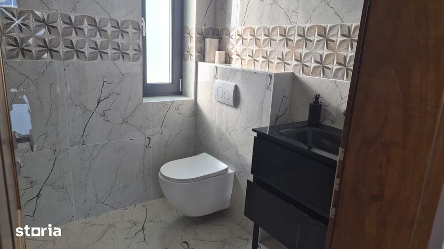 Casă cu 4 camere cu Teren 566 Mp în Central