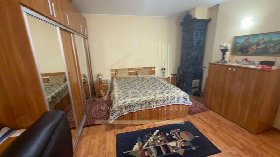 Casă cu 5 camere cu Teren 456 Mp în Ultracentral