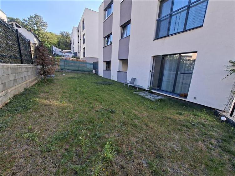 Apartament cu 3 camere circular, mobilat în Iris