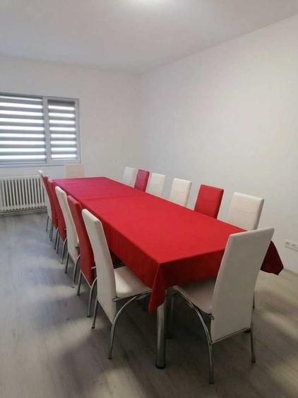 Apartament cu 4 camere în Central