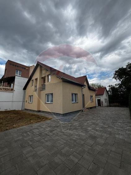 Casă individuală cu 5 camere cu Teren 1200 Mp în Ampoi 3