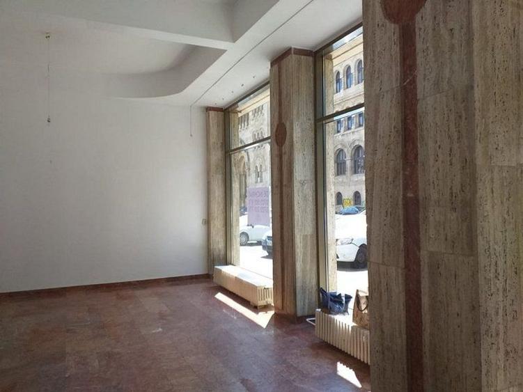 Spațiu comercial, de 197 mp, în P-ța Universității