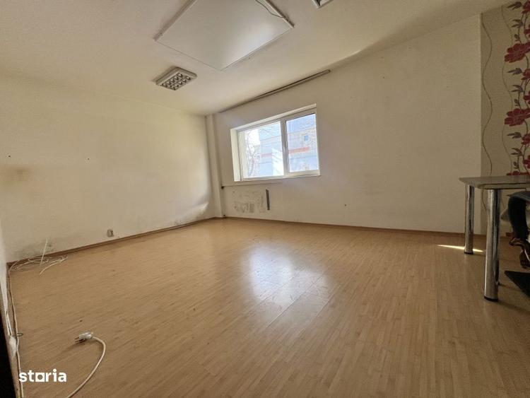 Apartament cu 3 camere decomandat în Banat