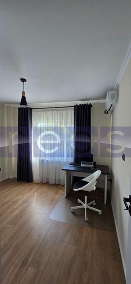 Apartament cu 3 camere, mobilat în Brâncoveanu