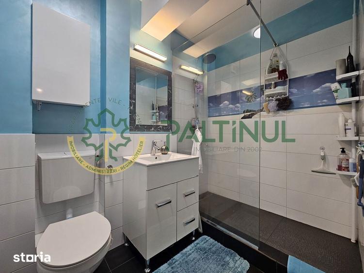 Apartament cu 4 camere decomandat în Central