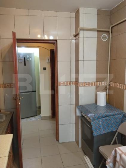 Apartament cu 2 camere semidecomandat, mobilat în Micro 9