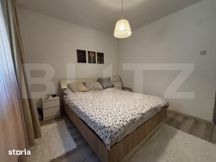 Casă cu 5 camere cu Teren 336 Mp în Șimnicu de Sus