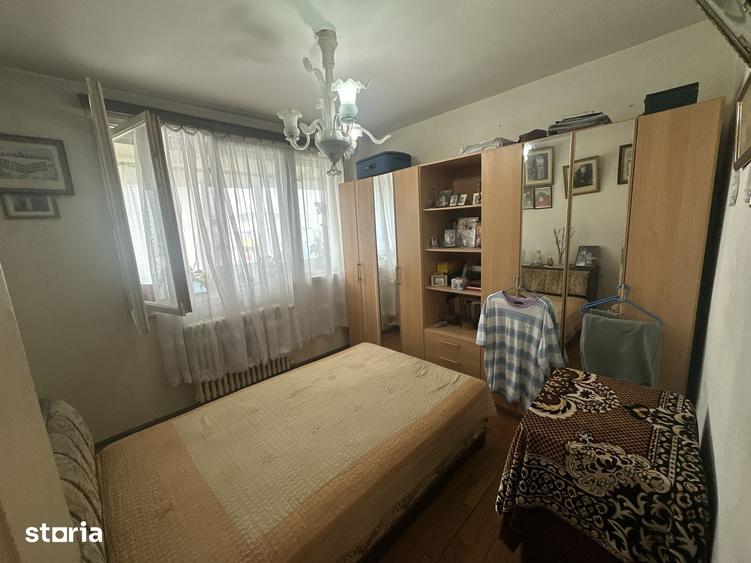 Apartament cu 3 camere în 1 Mai