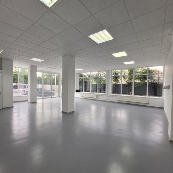Casă individuală cu 5 camere cu Teren 100 Mp în Fundeni