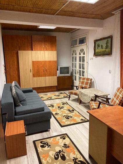 Casă cu 3 camere în Central