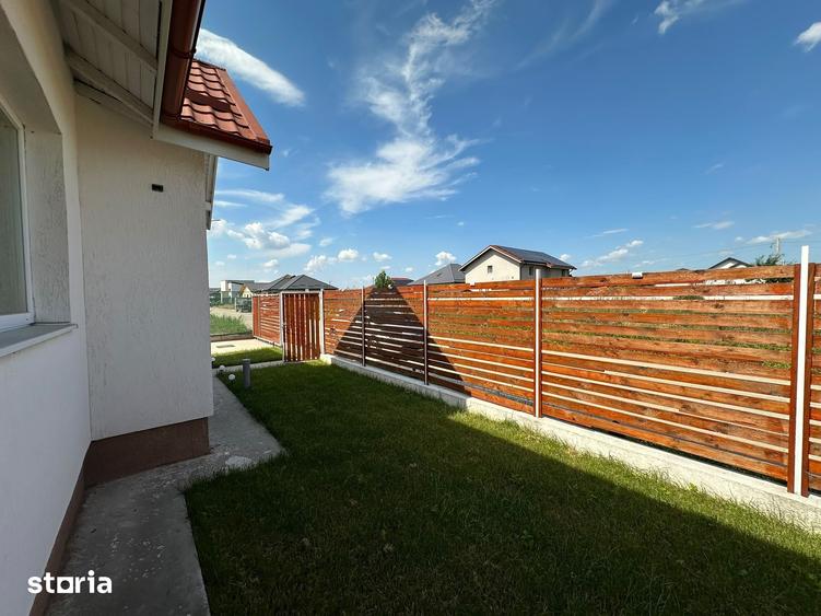 Casă cu 3 camere cu Teren 300 Mp în Berceni