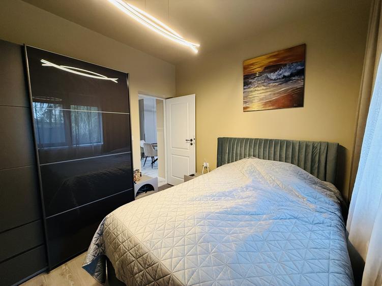 Duplex cu 3 camere cu Canalizare în Sânmihaiu Român