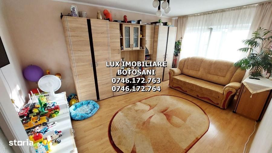Apartament cu 4 camere în Central