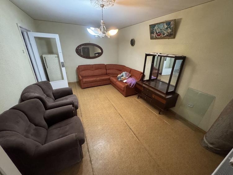 Apartament cu 2 camere decomandat, mobilat în Tomis Nord