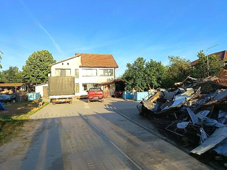 Casă cu 4 camere cu Teren 2741 Mp în Jebel