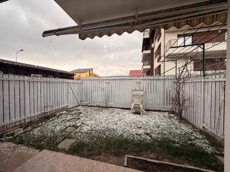 Casă cu 3 camere cu Teren 100 Mp în Tractorul