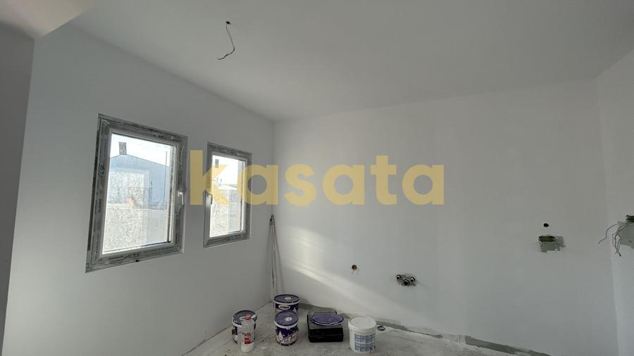 Duplex cu 4 camere cu Teren 310 Mp în Balotești