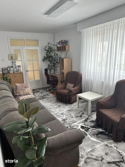 Casă cu Teren 1200 Mp în Central