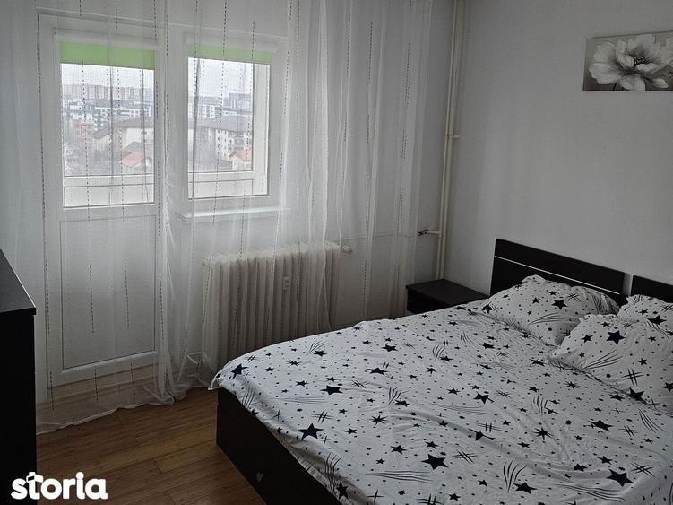 Apartament cu 3 camere decomandat, mobilat în Titan