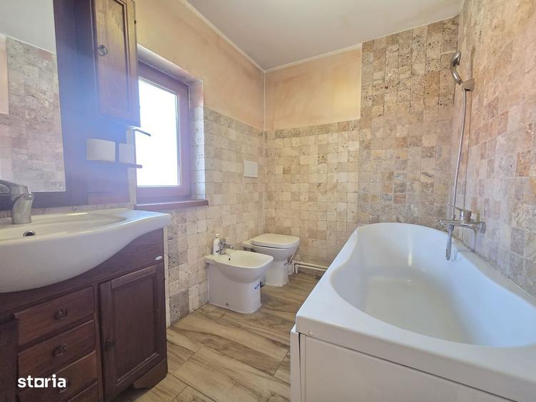 Casă cu 4 camere decomandat cu Teren 550 Mp în Nord