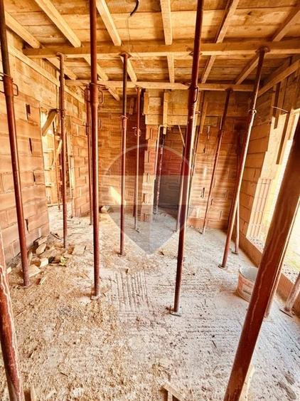 Duplex cu 3 camere cu Teren 90 Mp în Central