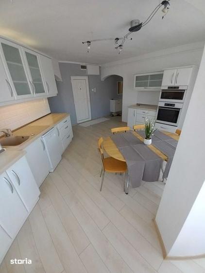 Apartament de vanzare, cu 4 camere, situat in zona garii - 3