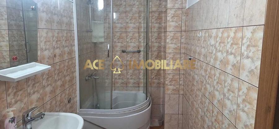 Apartament cu 3 camere decomandat, mobilat în Brâncoveanu