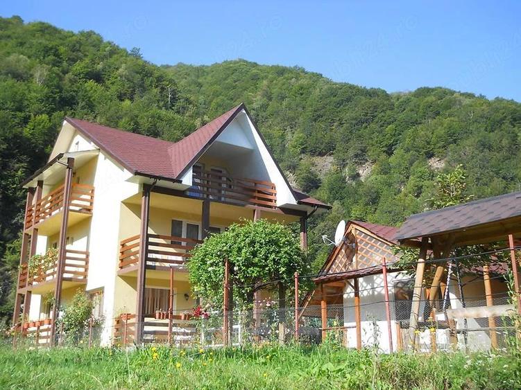 Casă cu Teren 820 Mp în Malaia