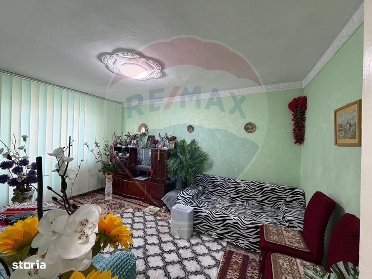 Apartament cu 2 camere decomandat în Central