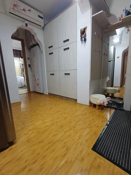 Apartament cu 2 camere decomandat în E3