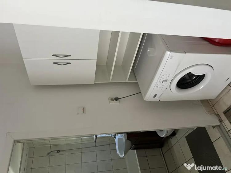 Apartament cu 3 camere decomandat în Canta