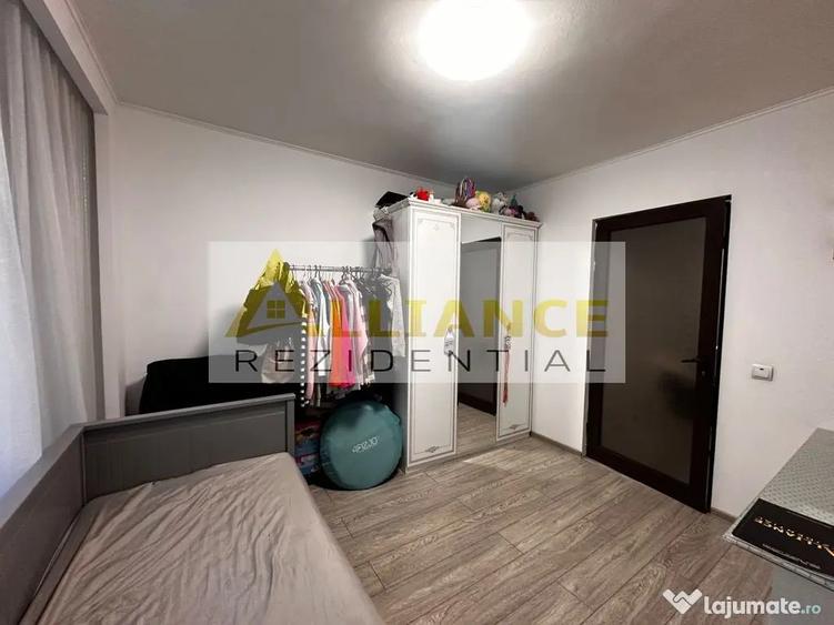 Apartament cu 3 camere decomandat în Apărătorii Patriei