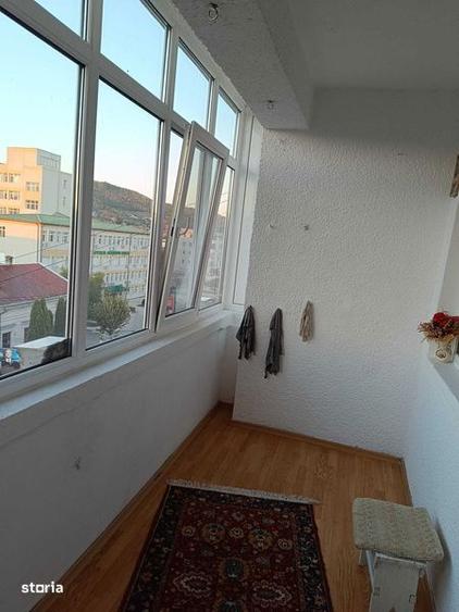 Apartament 3 camere, decomadat, ultracentral Hateg - 4