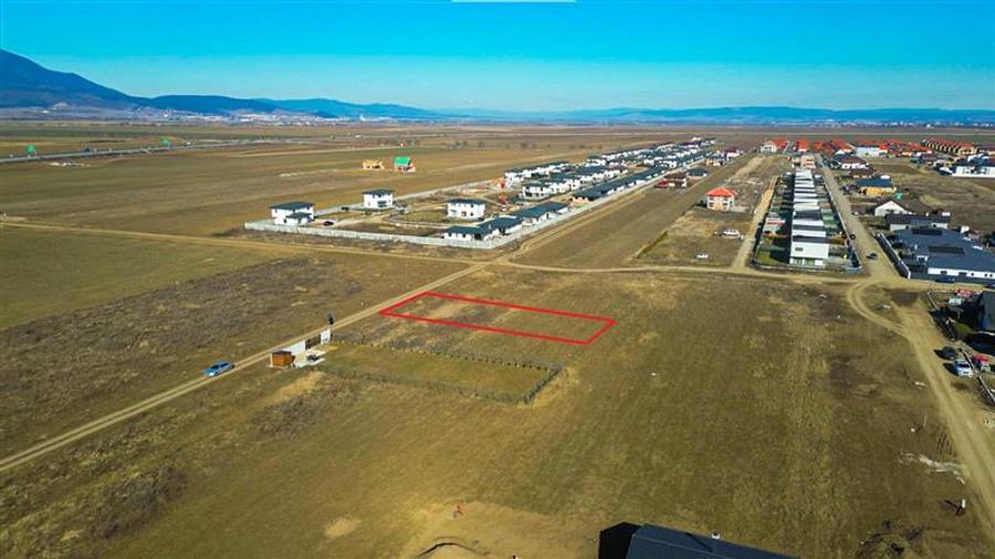 Teren Construcții intravilan de 700 mp, în Exterior Est