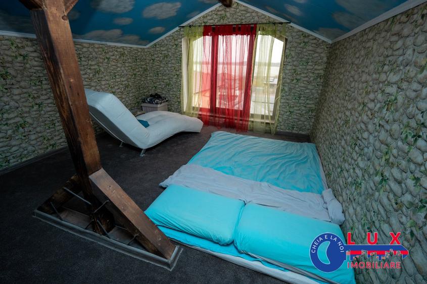 Casă individuală cu 5 camere cu Garaj în Mineri