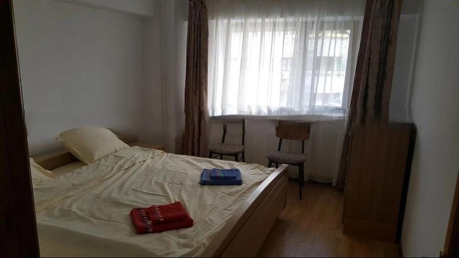 Apartament cu 3 camere decomandat în Centru Civic