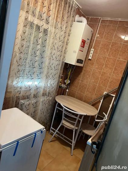 Garsonieră decomandată în Schela