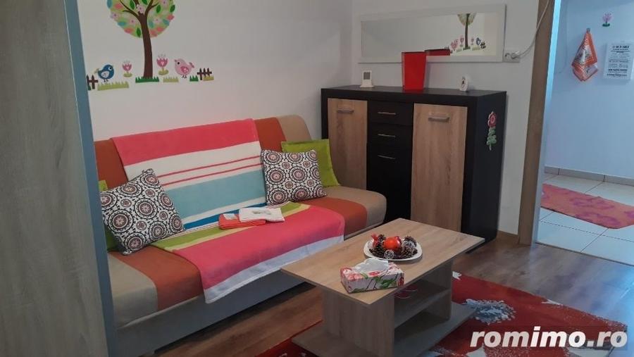 Garsonieră decomandată în Regie