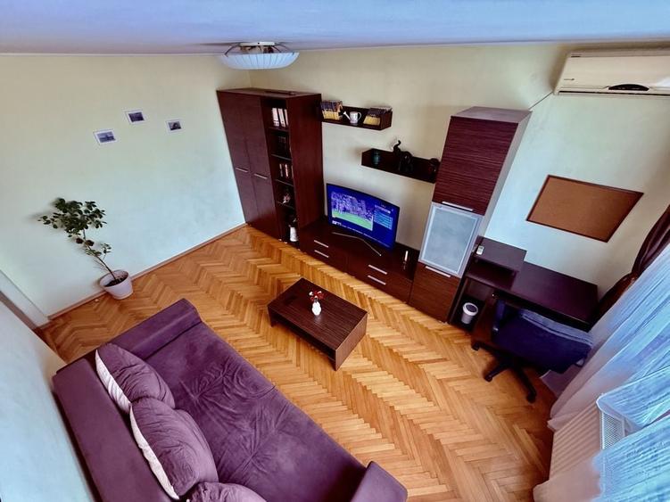 Inchiriez apartament 2 camere zona Obregia sector 4 - 5