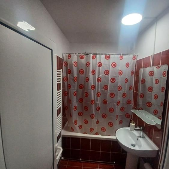 Apartament cu 2 camere semidecomandat în Radu Negru
