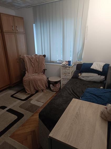 Apartament cu 4 camere decomandat în Ocna Mureș