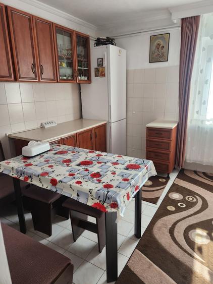 Apartament cu 2 camere decomandat în Căzănești