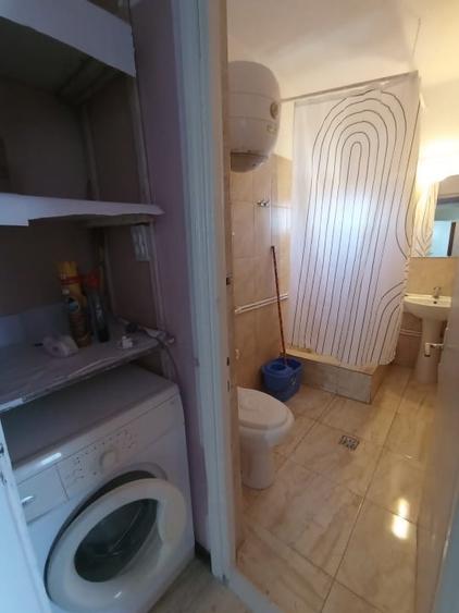 Apartament cu 2 camere semidecomandat, mobilat în Central