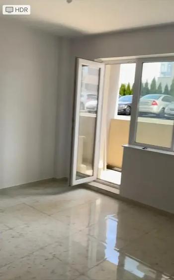 Apartament cu 3 camere semidecomandat în Militari